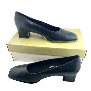 Vtg Easy Spirit Women’s 8 Leather Aristocrat Navy Block Heels Shoes Y2K Witchy